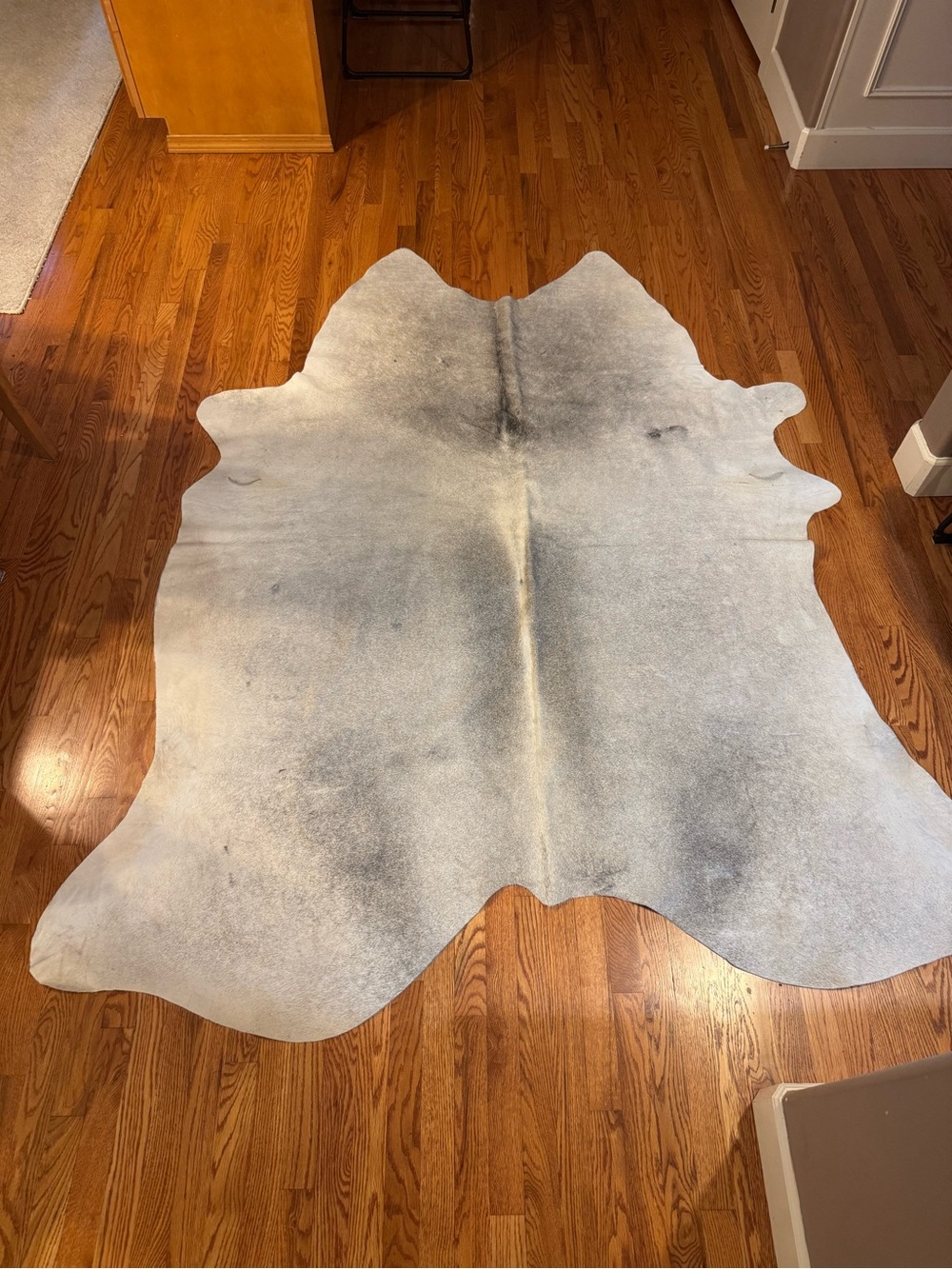 Soft Gray Cowhide Rug - Subtle Mottle